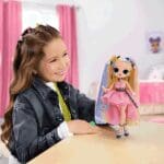 LOL Surprise OMG Sunshine Makeover Stellar Gurl Fashion Doll with Colour Change Surprises - Image 8
