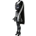 Rainbow High Shadow High Shanelle Onyx - Image 4