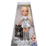 Bratz Charmz Cloe - Fashion Doll with Collectible Charm Bracelet