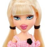 Bratz Goin' Out! Doll - Cloe - 1 Collectible Fashion Doll with Accessories - Image 2